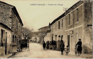 CentreDuVillage_claret-1.jpg
