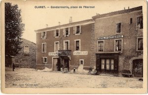 GendarmeriePlaceDeLHermet_claret-7.jpg